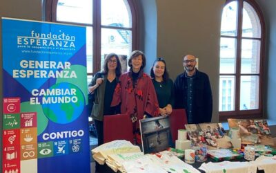 Fundación Esperanza distribuye sus productos solidarios durante las Jornadas Internacionales Diputación de Cádiz-UCA: ‘Guatemala, un legado cultural’
