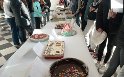 Concurso solidario de tartas navideñas en el IES Carmen Laffon de Sevilla